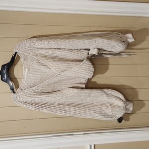 M Oak + Fort crop wrap